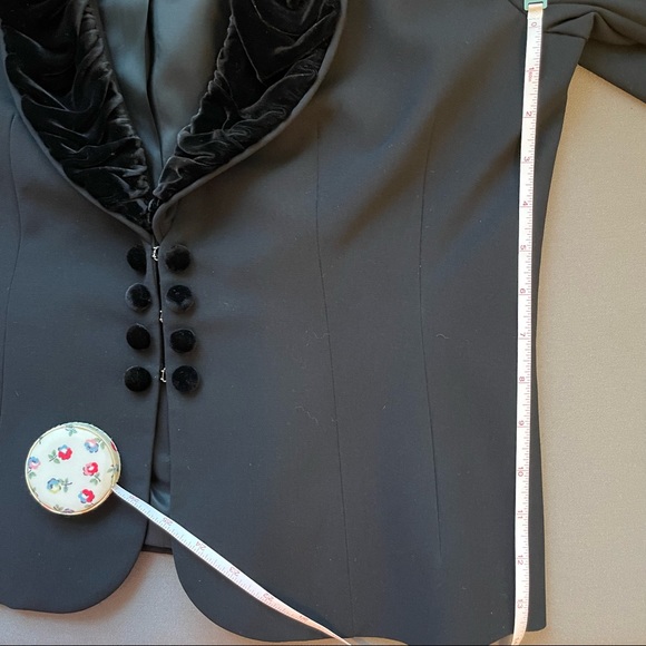 Harold's Suit Jacket with Velvet Lapel and Cuffs Black Size 12 - Picture 5 of 8
